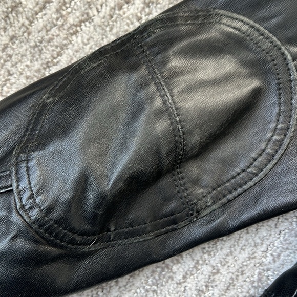 Vintage Leather Jacket - Made in Canada π¨π¦ - Picture 7 of 8